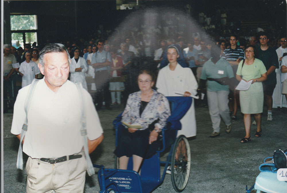 à Lourdes